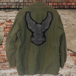 Vintage Vietnam Army issue Harley Davidson eagle patched utility jacket